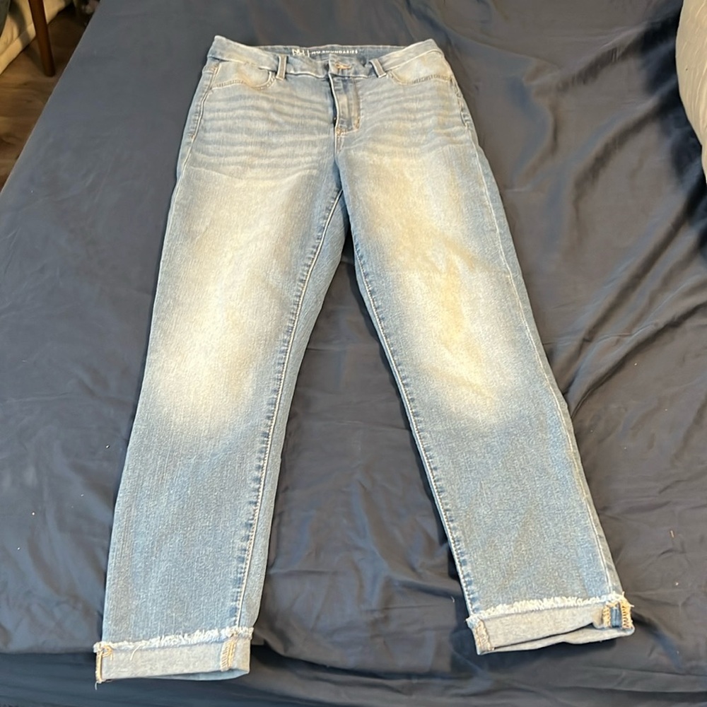 Size 5, no boundaries jeans
